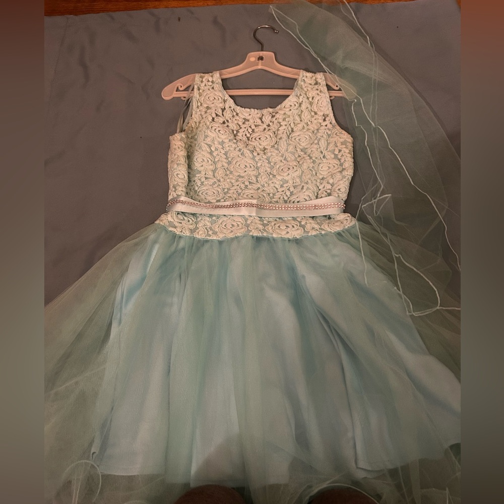 Girls mint green Party/Jr. prom/Homecoming dress.